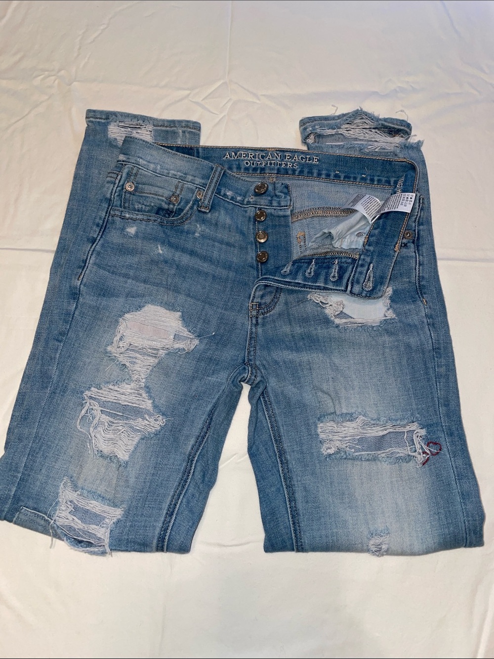 American Eagle Outfitters Vintage Hi-Rise Distressed Jeans | Size 00 Regular